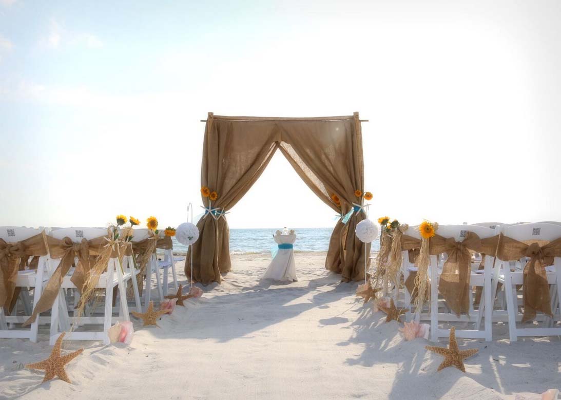 Burlap Themed Wedding - Suncoast WeddingsSuncoast Weddings