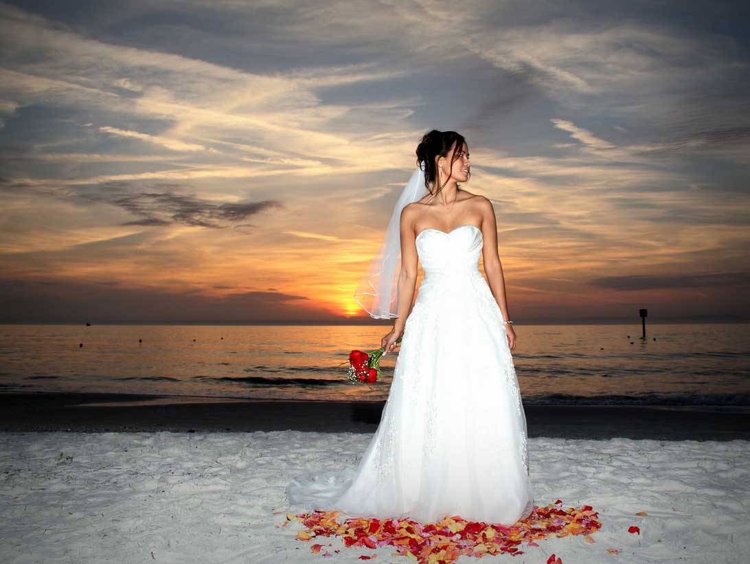 800x800 1417971402674 Florida Beach Wedding Package 9