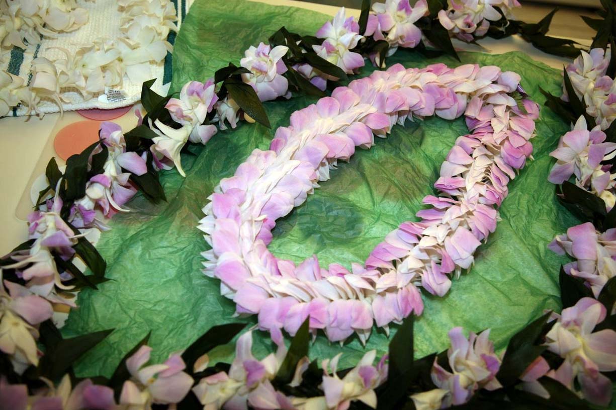 Hawaiian Leis for a Florida beach wedding blessing