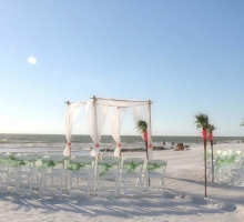 Shades of green for your Florida beach wedding Shades of green for your Florida beach wedding